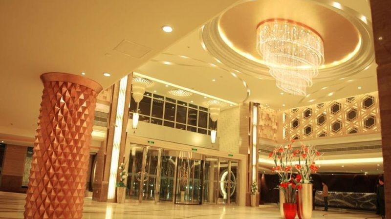 Hotel Dazhong Airport 3*