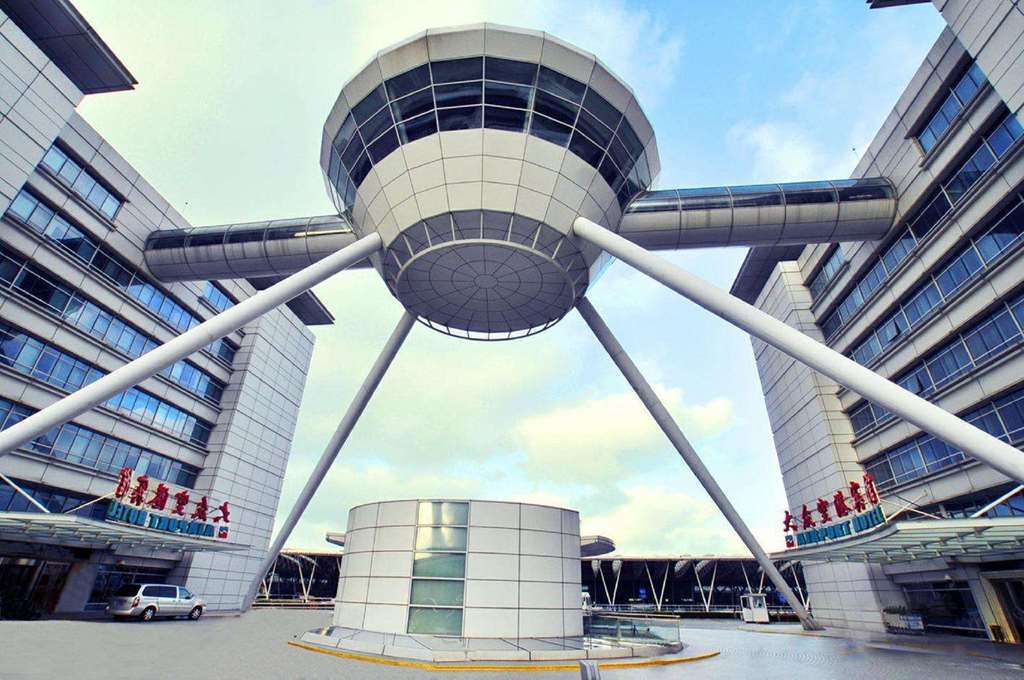 Hotel Dazhong Airport